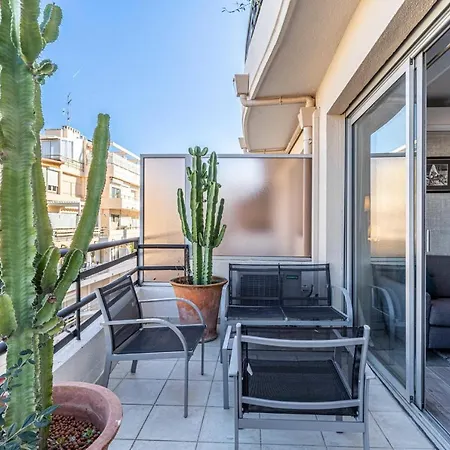 Magnificent With Terrace - Center Of *