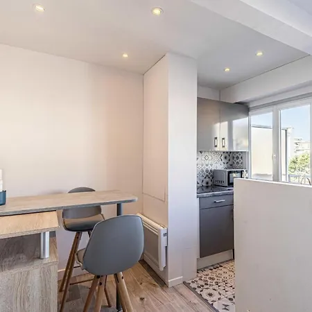 Apartman Magnificent With Terrace - Center Of